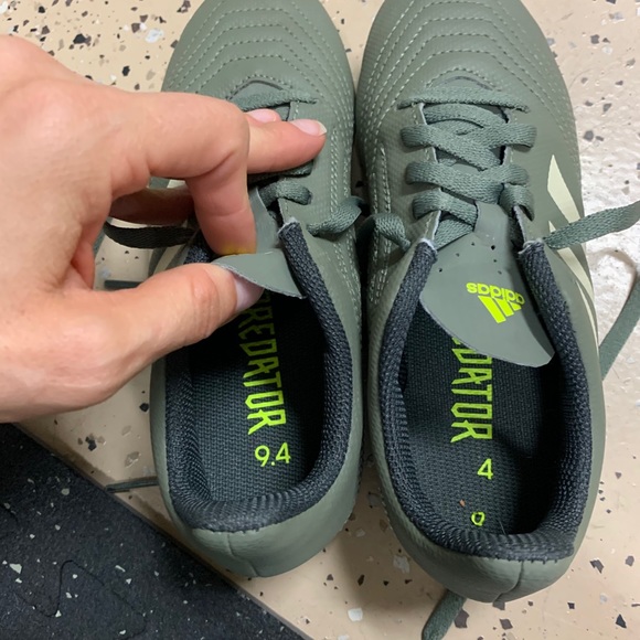 Adidas Predators Soccer Cleats 19.4 Size 4.5 - Picture 6 of 7